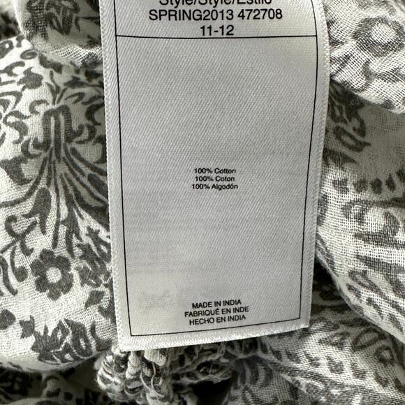 ROXY Top Size L Gray White Paisley 100% Cotton Sheer Scoop Neck Boho Chic STAIN - Picture 9 of 9